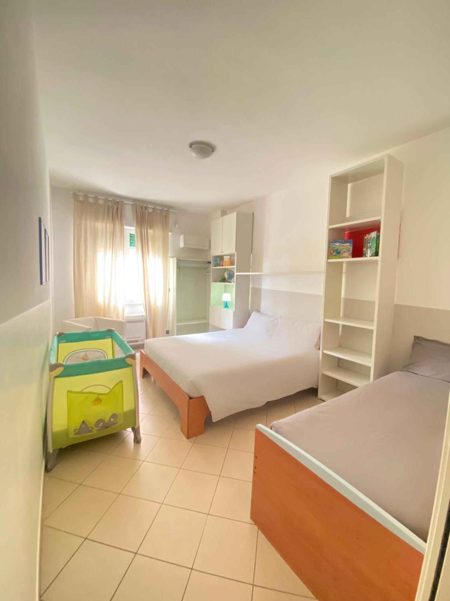 Babyaccommodation Family Comfort Pietra Ligure Exterior foto